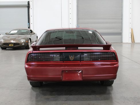 Used 1989 Pontiac Firebird Trans Am RWD image 13