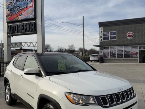 Used 2018 Jeep Compass Latitude w/ Popular Equipment Group image 1
