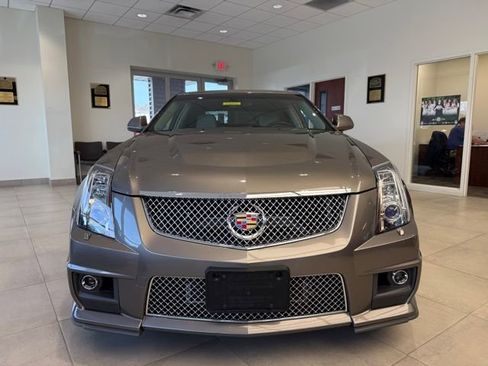 Used 2012 Cadillac CTS V image 2