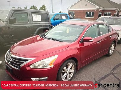 Used 2015 Nissan Altima 2.5 SV w/ Convenience Package