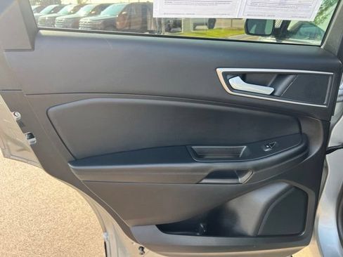 Certified 2024 Ford Edge SEL w/ Convenience Package AWD/4WD image 17
