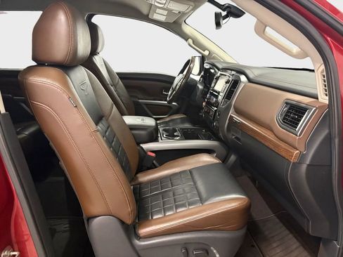 Used 2017 Nissan Titan Platinum Reserve image 21