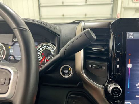 Used 2024 RAM 2500 Laramie w/ Safety Group AWD/4WD image 18