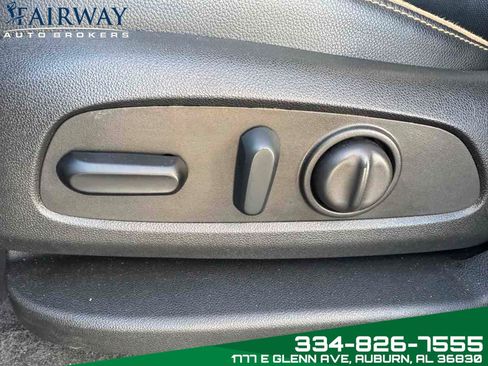 Used 2023 GMC Terrain AT4 image 15