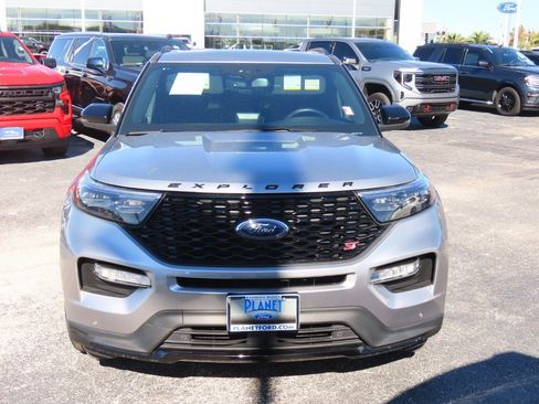 Used 2023 Ford Explorer ST w/ Equipment Group 401A image 5