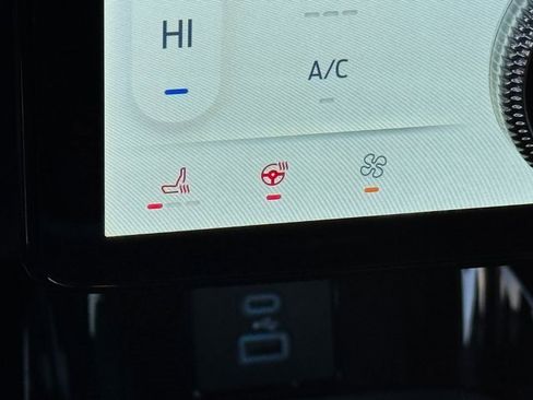 Used 2021 Ford Mustang Mach-E Select w/ Comfort/Appearance Package image 29