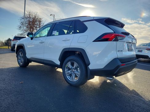 New 2025 Toyota RAV4 XLE image 4