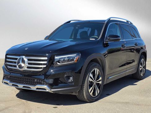 Used 2026 Mercedes-Benz GLB 250 4MATIC image 7
