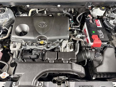 Used 2021 Toyota RAV4 XLE FWD image 40