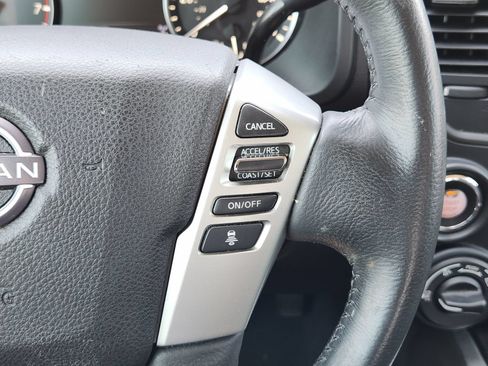 Used 2023 Nissan Titan SV w/ SV Convenience Package AWD/4WD image 35
