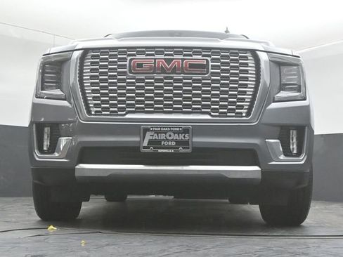 Used 2022 GMC Yukon XL Denali w/ Denali Premium Package image 41