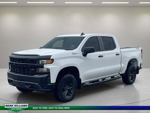 Used 2020 Chevrolet Silverado 1500 Custom Trail Boss w/ Custom Convenience Package AWD/4WD image 6