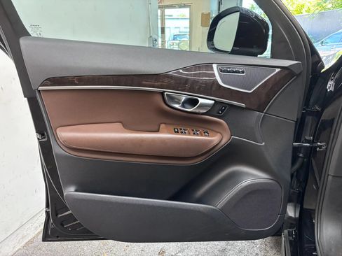 Used 2019 Volvo XC90 T6 Momentum w/ Advanced Package AWD/4WD image 19