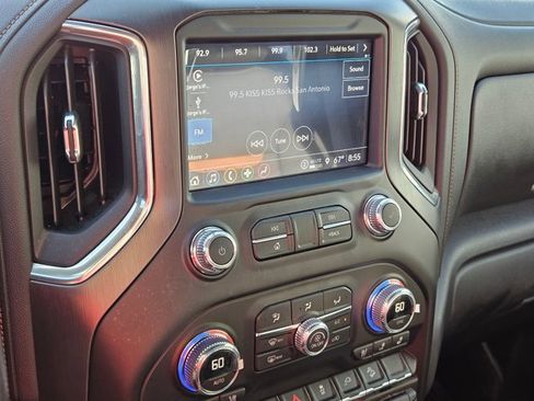 Used 2022 GMC Sierra 2500 AT4 w/ Gooseneck/5TH Wheel Package image 12