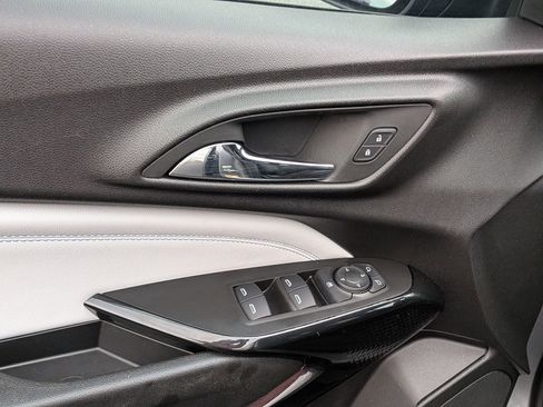 Used 2025 Chevrolet Trax LT image 15