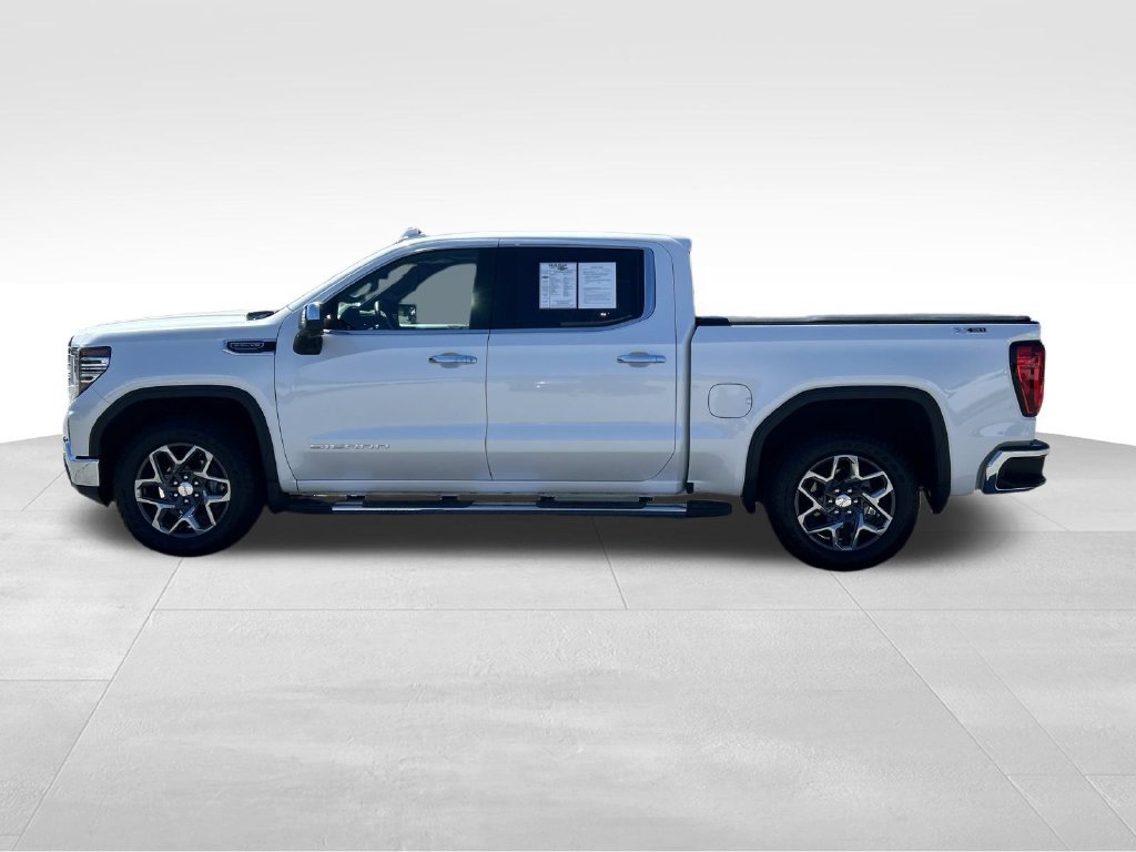 Used 2024 GMC Sierra 1500 SLT w/ SLT Premium Plus Package AWD/4WD image 7