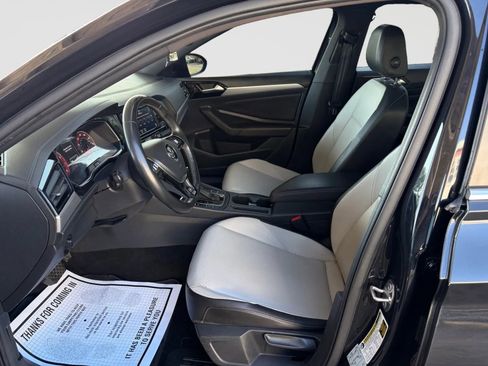 Used 2019 Volkswagen Jetta R-Line image 56