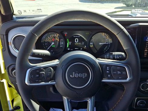 Used 2024 Jeep Wrangler Unlimited Sahara w/ Technology Group image 20