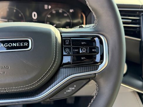 New 2026 Jeep Grand Wagoneer Summit AWD/4WD image 17