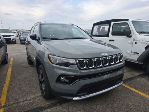 Used 2024 Jeep Compass Limited AWD/4WD image 5