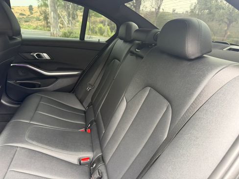 Used 2021 BMW 330i Sedan w/ Driving Assistance Package RWD image 18