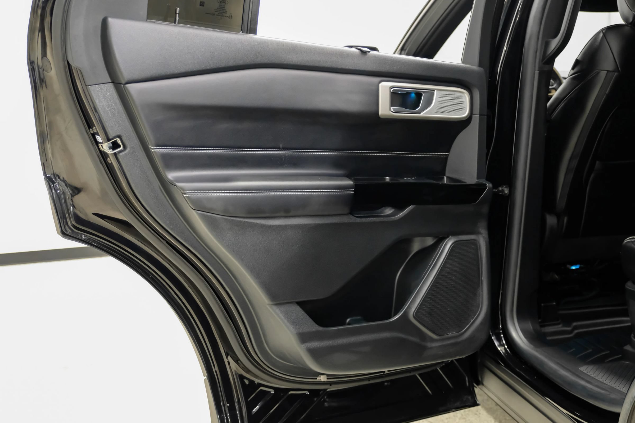 Used 2021 Ford Explorer ST w/ Equipment Group 401A AWD/4WD image 43