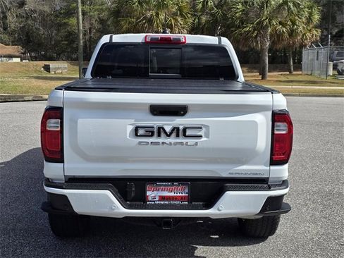 Used 2023 GMC Canyon Denali image 3