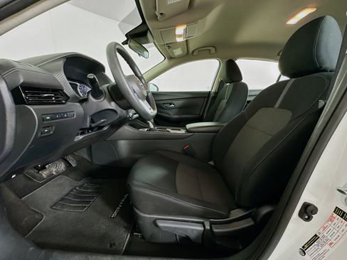 Used 2024 Nissan Sentra SV image 13