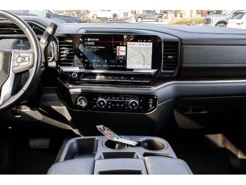 Used 2022 GMC Sierra 1500 Elevation image 16