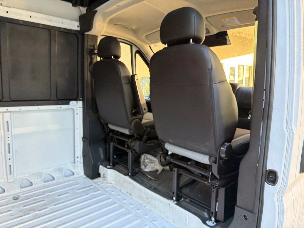 Used 2025 RAM ProMaster 2500 w/ Convenience Group FWD image 29