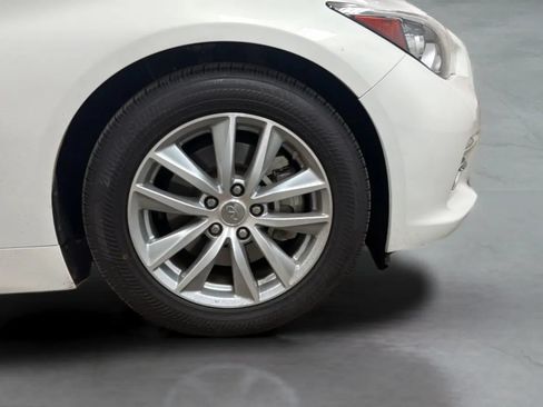 Used 2015 INFINITI Q50 Premium w/ Navigation Package RWD image 26