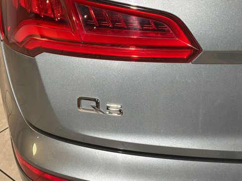 Used 2018 Audi Q5 2.0T Premium AWD/4WD image 27