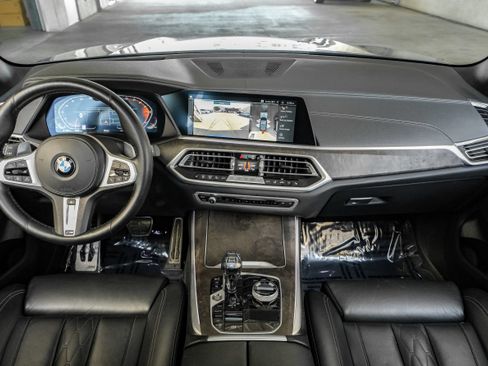 Used 2022 BMW X5 xDrive40i w/ M Sport Package AWD/4WD image 14