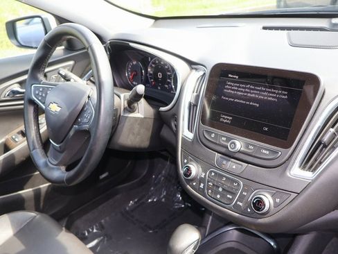 Used 2024 Chevrolet Malibu LT image 9