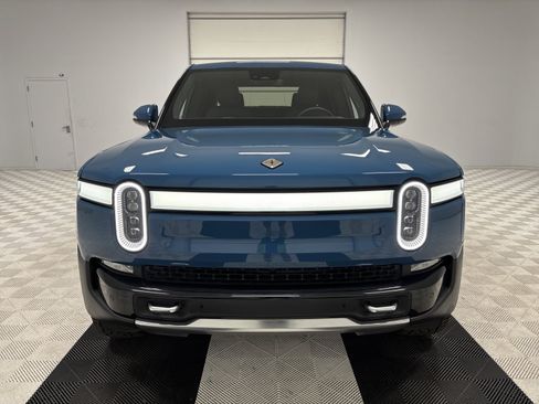 Used 2022 Rivian R1T Launch Edition image 8