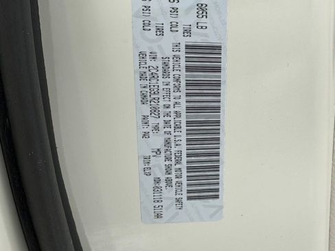 Used 2020 Chrysler Pacifica Touring-L Plus w/ Tire & Wheel Group image 29