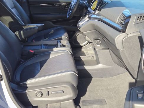 Used 2024 Honda Odyssey Elite image 5