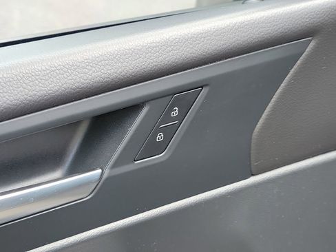 Used 2023 Volkswagen Jetta Sport image 16