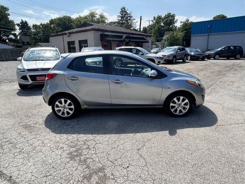 Used 2013 MAZDA MAZDA2 Touring FWD image 13