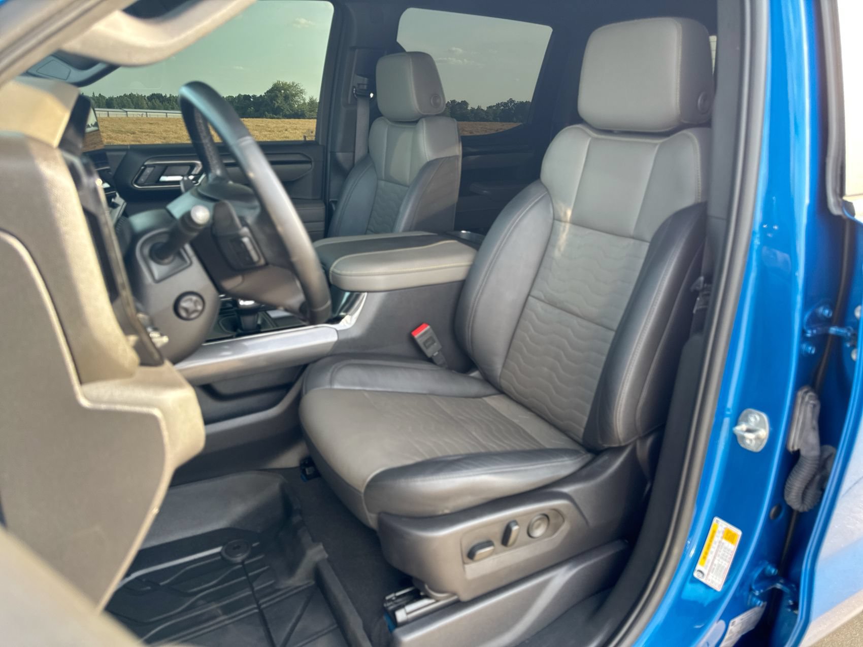 Used 2024 Chevrolet Silverado 1500 ZR2 w/ Technology Package AWD/4WD image 11
