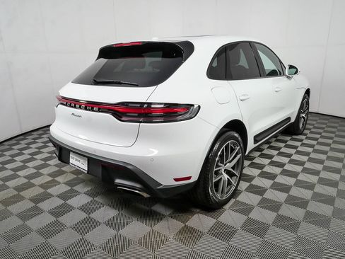 New 2026 Porsche Macan AWD/4WD image 30