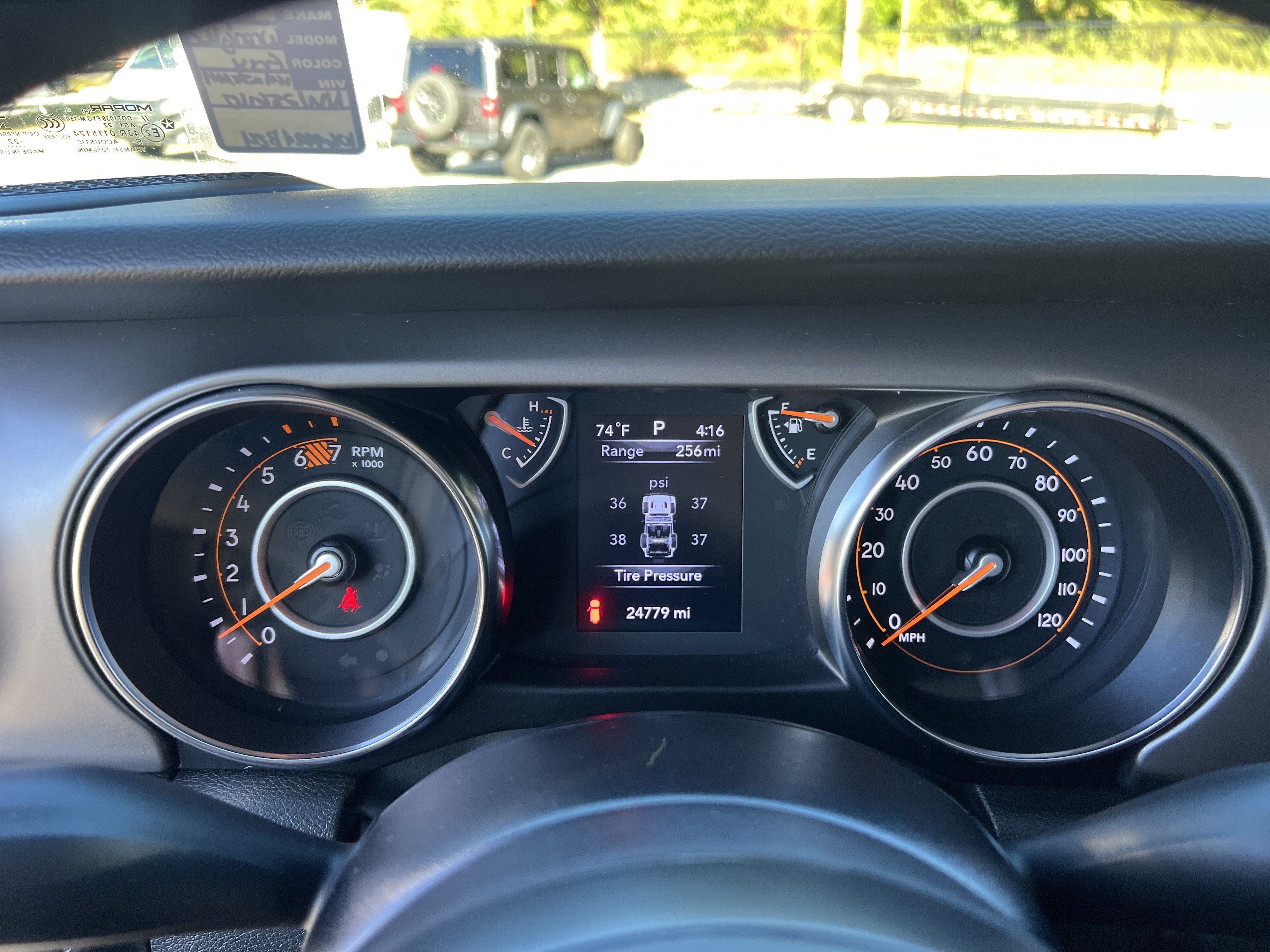 Used 2022 Jeep Wrangler Sport AWD/4WD image 28