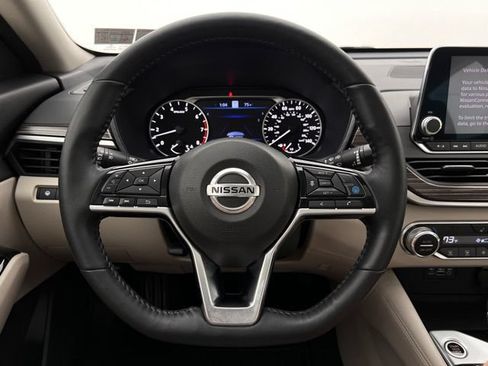 Used 2020 Nissan Altima 2.5 Platinum AWD/4WD image 17