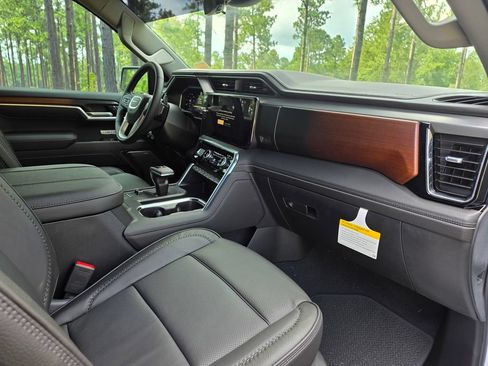 New 2026 GMC Sierra 1500 Denali w/ Denali Reserve Package AWD/4WD image 25