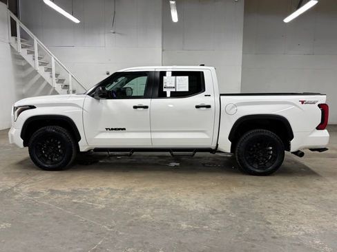 Used 2024 Toyota Tundra SR5 AWD/4WD image 4