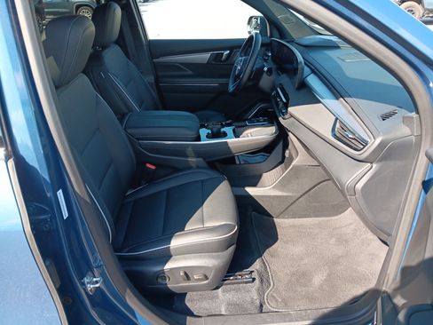 Used 2025 Buick Enclave Preferred image 22