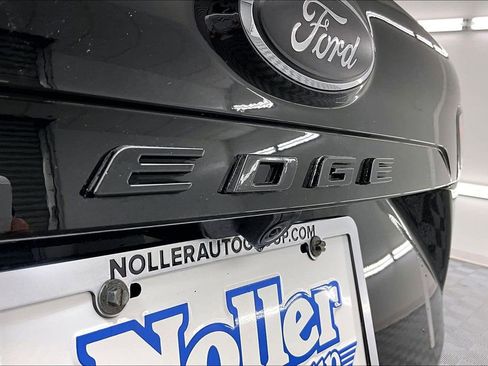 Certified 2024 Ford Edge ST-Line AWD/4WD image 8