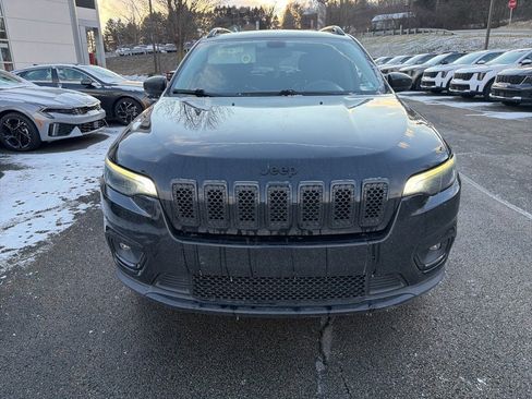 Used 2019 Jeep Cherokee Altitude image 2