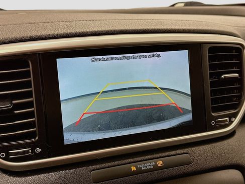 Used 2020 Kia Sportage LX image 22