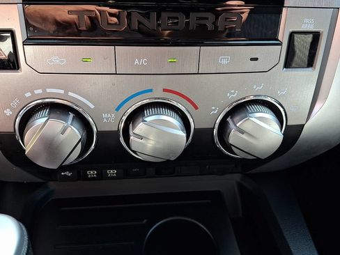 Used 2021 Toyota Tundra SR5 AWD/4WD image 18